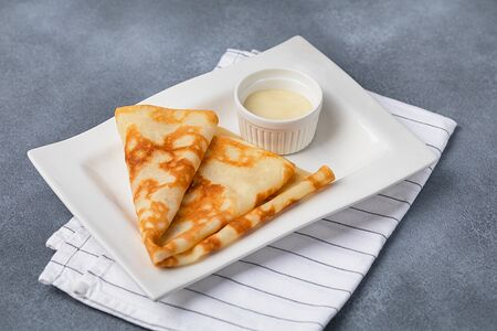 Блинчики со сгущенкой