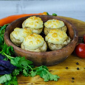 Грибы на кеци с сыром