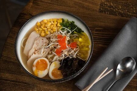 Мисо-рамен с нежным цыпленком