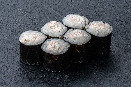 Хосомаки с крабом