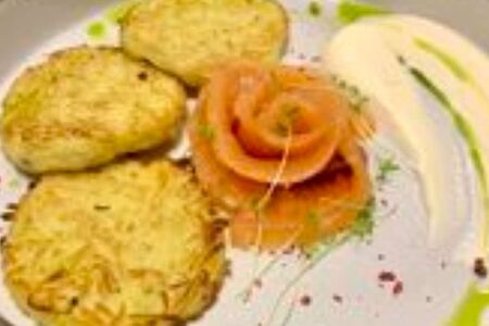 Хашбраун с лососем