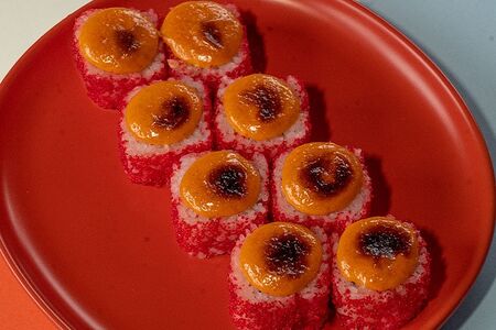 Спайси ролл с лососем