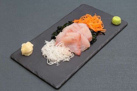 Сашими Судзуки