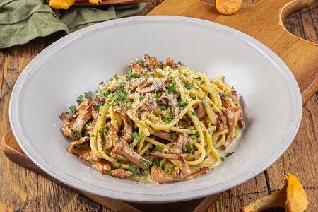 Спагетти с лисичками