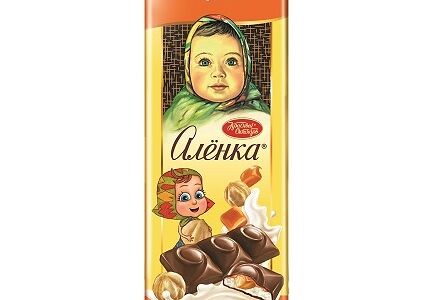 Шоколад целый фундук/карамель Аленка 165г