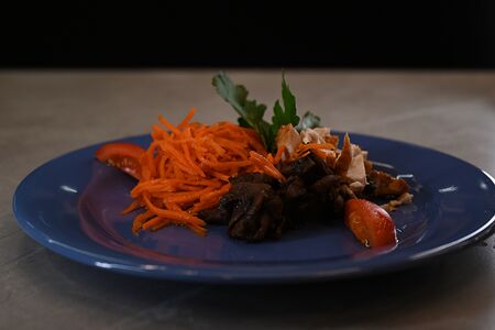 Салат Корейская морковь с грибами