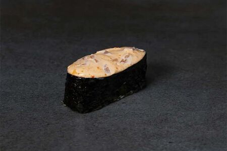 Запеченные суши с лососем