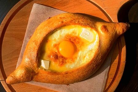 Хачапури по-аджарски