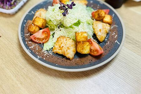 Цезарь с курицей