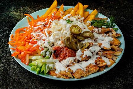 Шаверма на тарелке