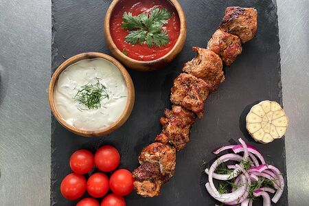 Шашлык из cвинoй шеи