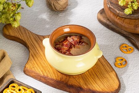 Хлебный суп с беконом