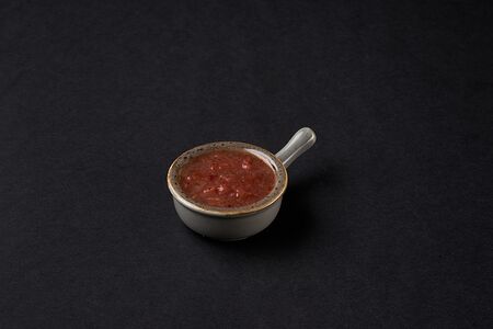 Клубнично-перечный соус