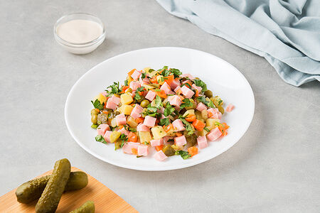 Оливье с ветчиной