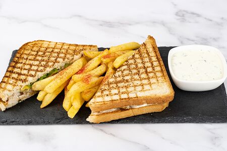 Клаб-сэндвич со свининой