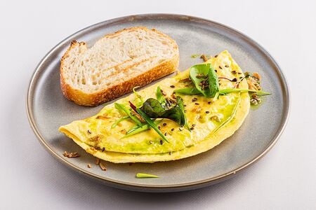 Французский омлет кватро формаджи