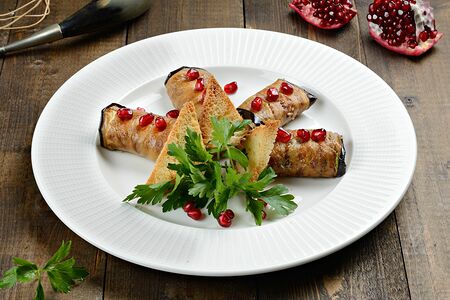 Баклажаны с орехами