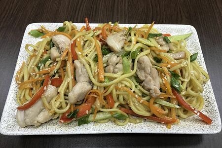 Яичная лапша и цыпленок с яйцом