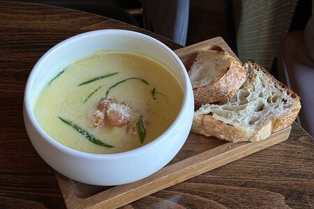 Французский крем-суп с креветками