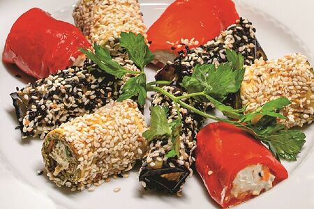 Ассорти грузинских рулетиков