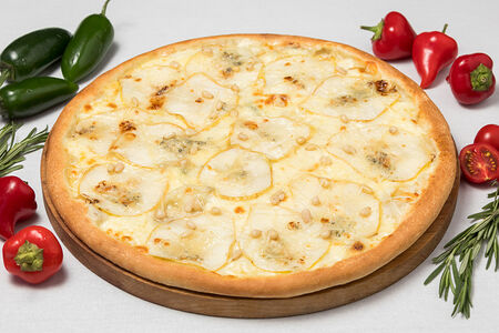 Пицца горгонзола с грушей