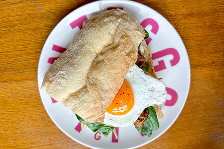 Сэндвич с пряной уткой