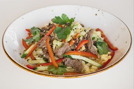 Салат с говядиной