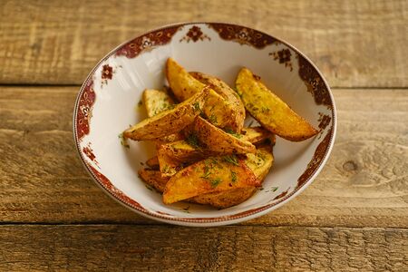 Картофель, запечённый со специями