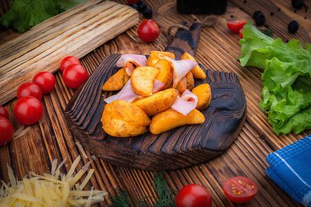 Картофель по-деревенски с беконом