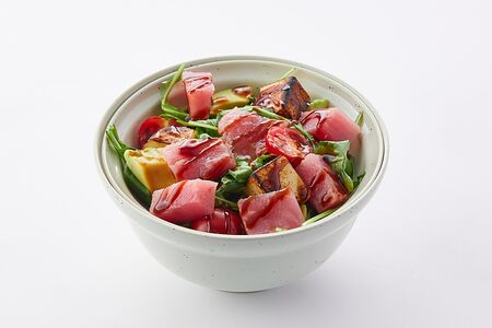 Салат с тунцом