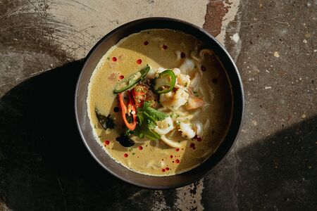 Кокосовый карри суп с креветкой