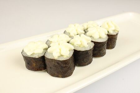 Маки помидор и сливочный сыр