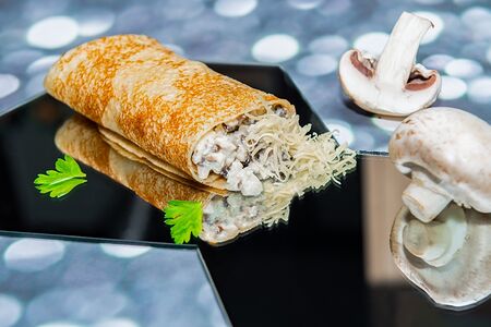 Блин с жюльеном