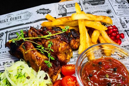 Обед с крылышками гриль