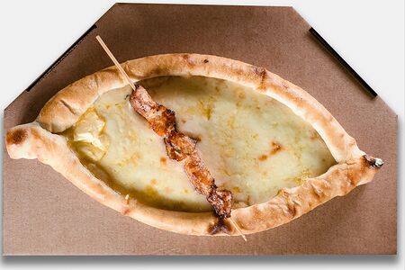Хачапури с куриным шашлычком