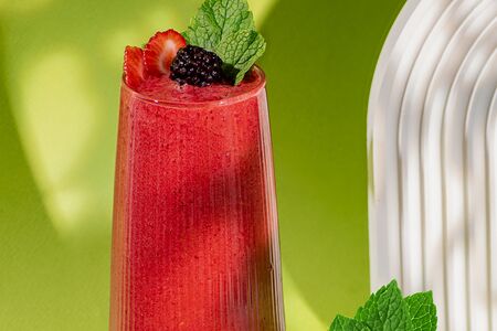 Смузи Ежевика-малина-клубника