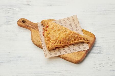 Слойка с ветчиной и сыром