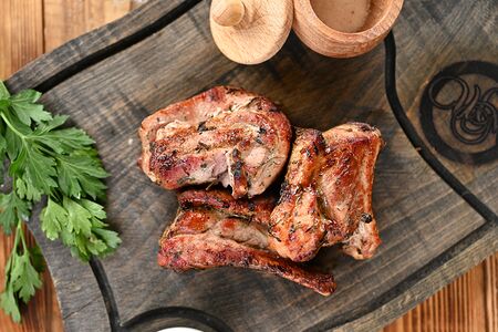 Шашлык из свиных ребрышек