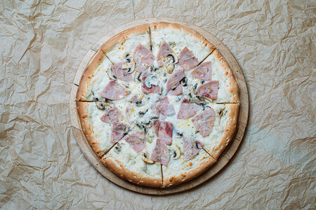 Пицца с Ветчиной и грибами