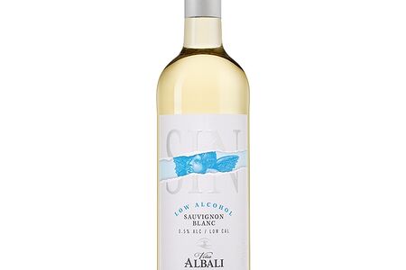 Напиток Vina Albali Sauvignon Blanc