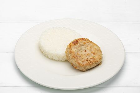 Биточек мясной с рисом