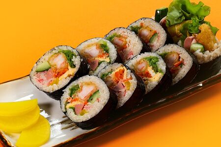 Кимпаб с креветкой темпура