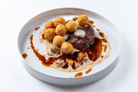 Бифштекс из мраморной говядины