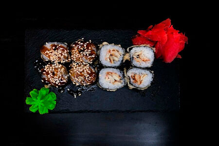 Хот классический ролл с угрем