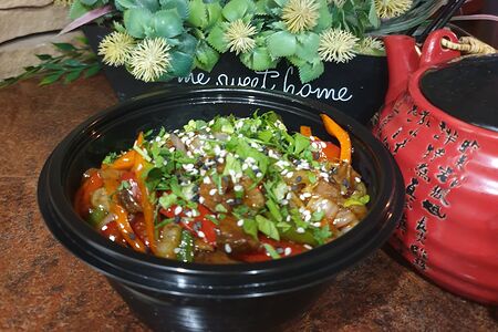 Рис со свининой и овощами