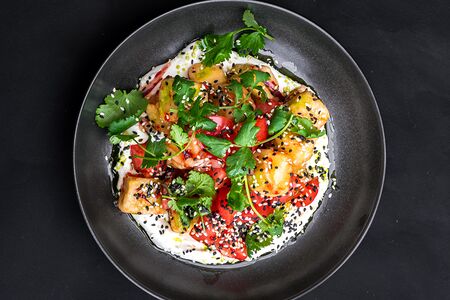 Хрустящие баклажаны с муссом фета