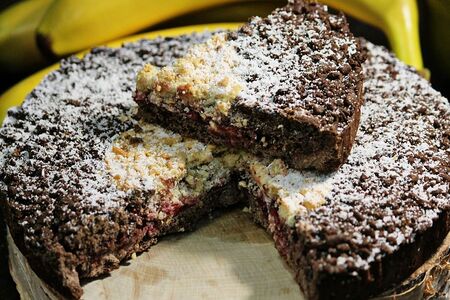 Мини-пирог песочный Шоколадно-вишневый