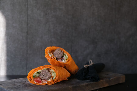 Люля-кебаб из говядины в лаваше