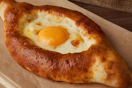 Хачапури по-аджарски