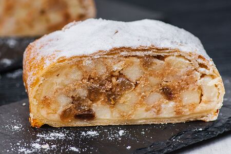 Яблочный штрудель